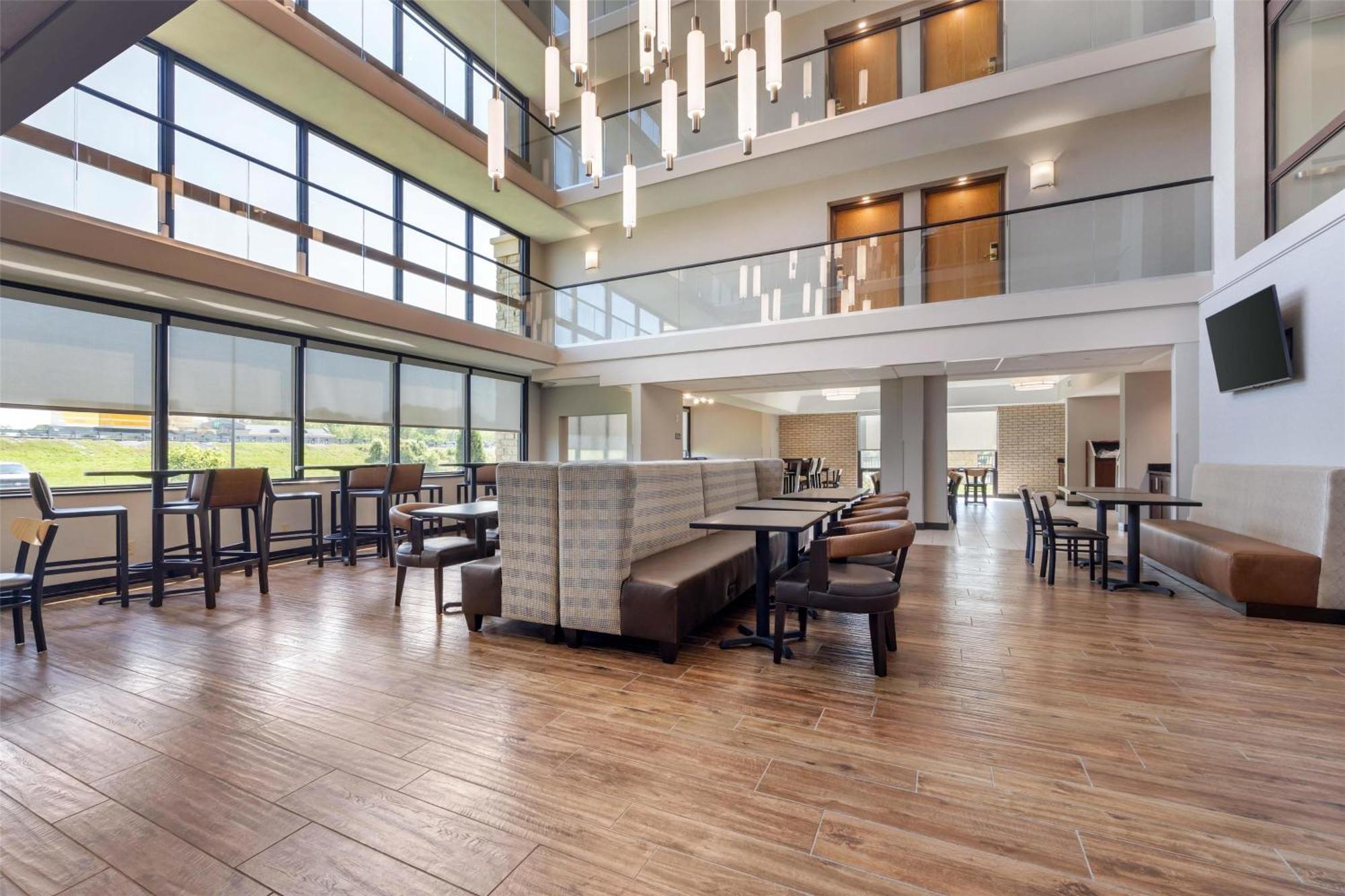 Drury Inn & Suites พาดูคาห์ ภายนอก รูปภาพ